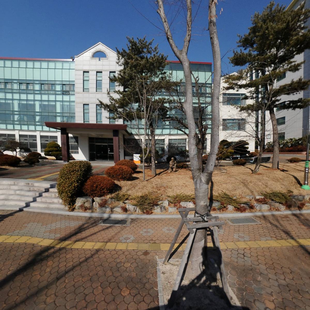 블루포트진주교대점