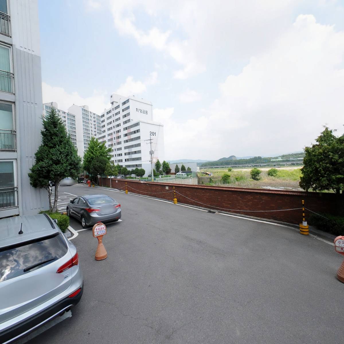 엠페러 컴퍼니_2