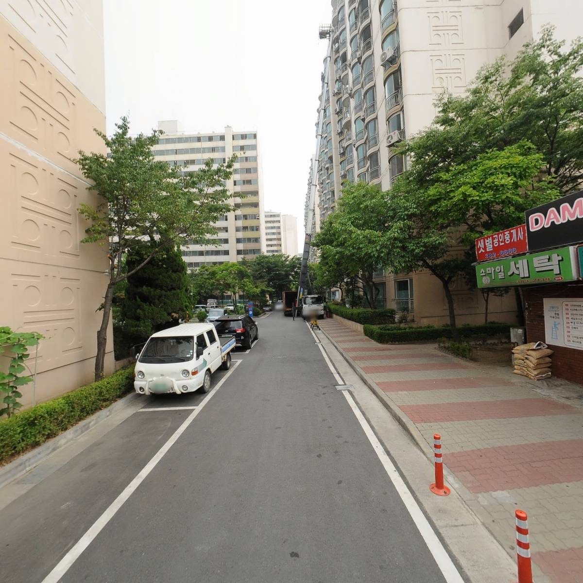 빌로우하우스_2