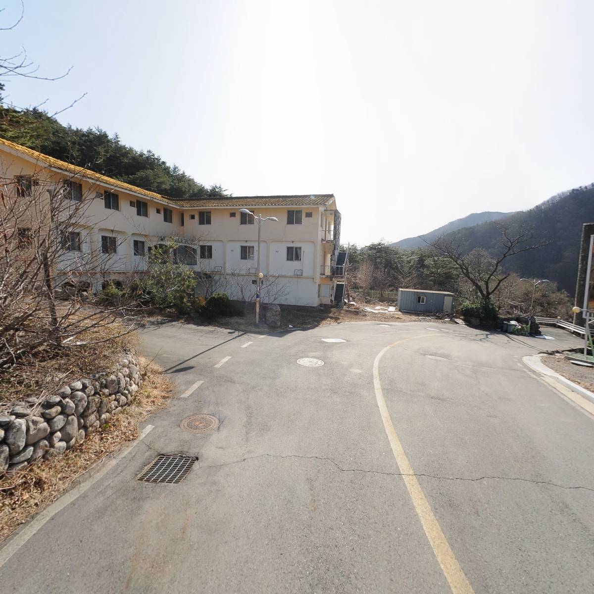더레드하우스_2