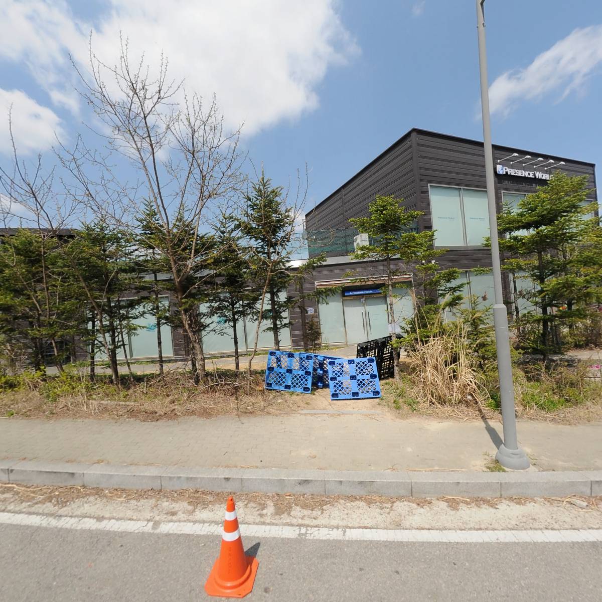 (주)프레젠스월드
