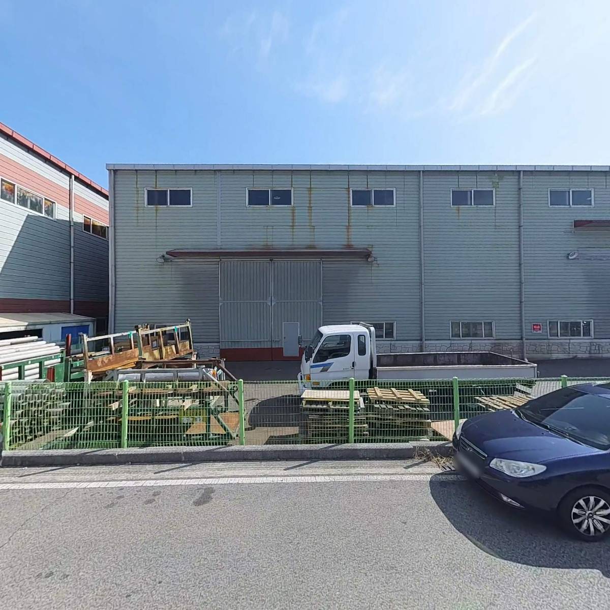 우림에이치에스주식회사_3