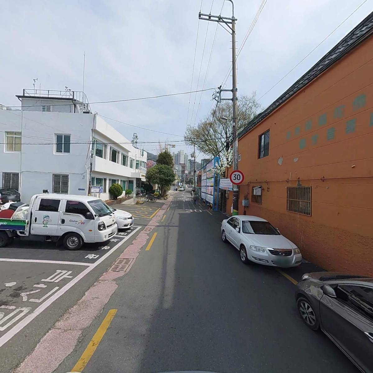 김해 동상전통시장 상인회청년몰_2