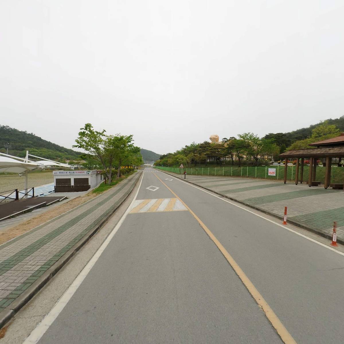 (주)나비마트(파충류공원점)_2
