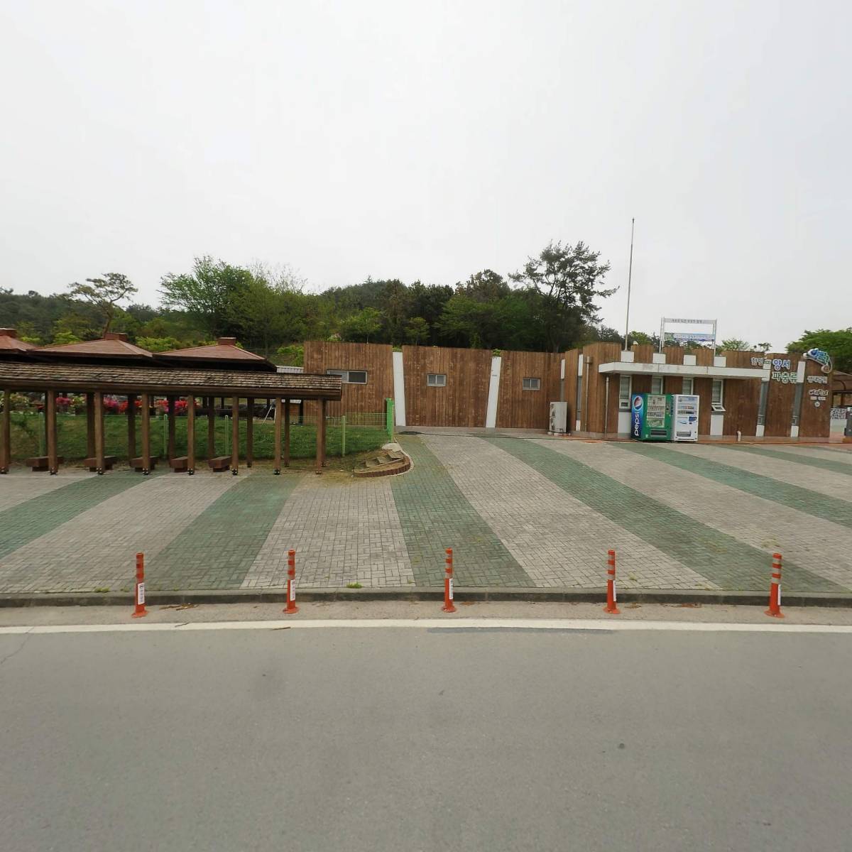 (주)나비마트(파충류공원점)_3