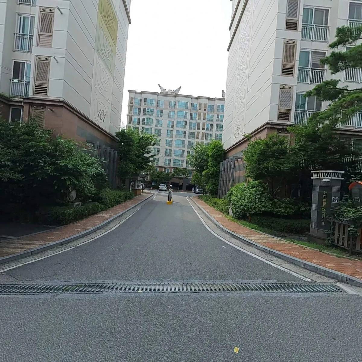 주식회사 우모어패럴_3