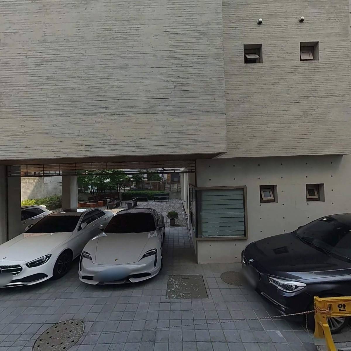 주식회사 사회평론아카데미