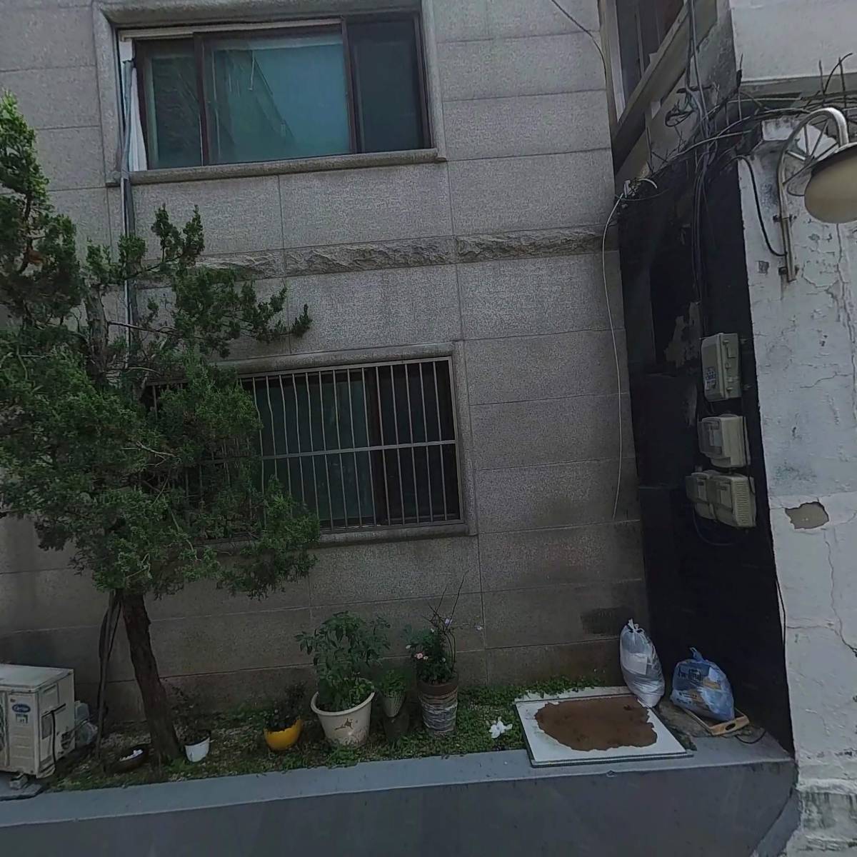 코엠인터내셔날_3