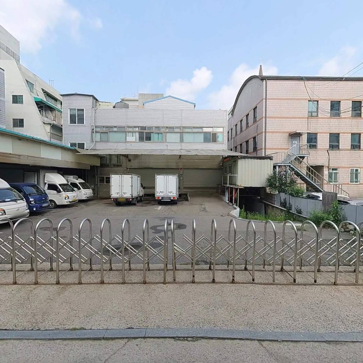 (주)신한어패럴_3
