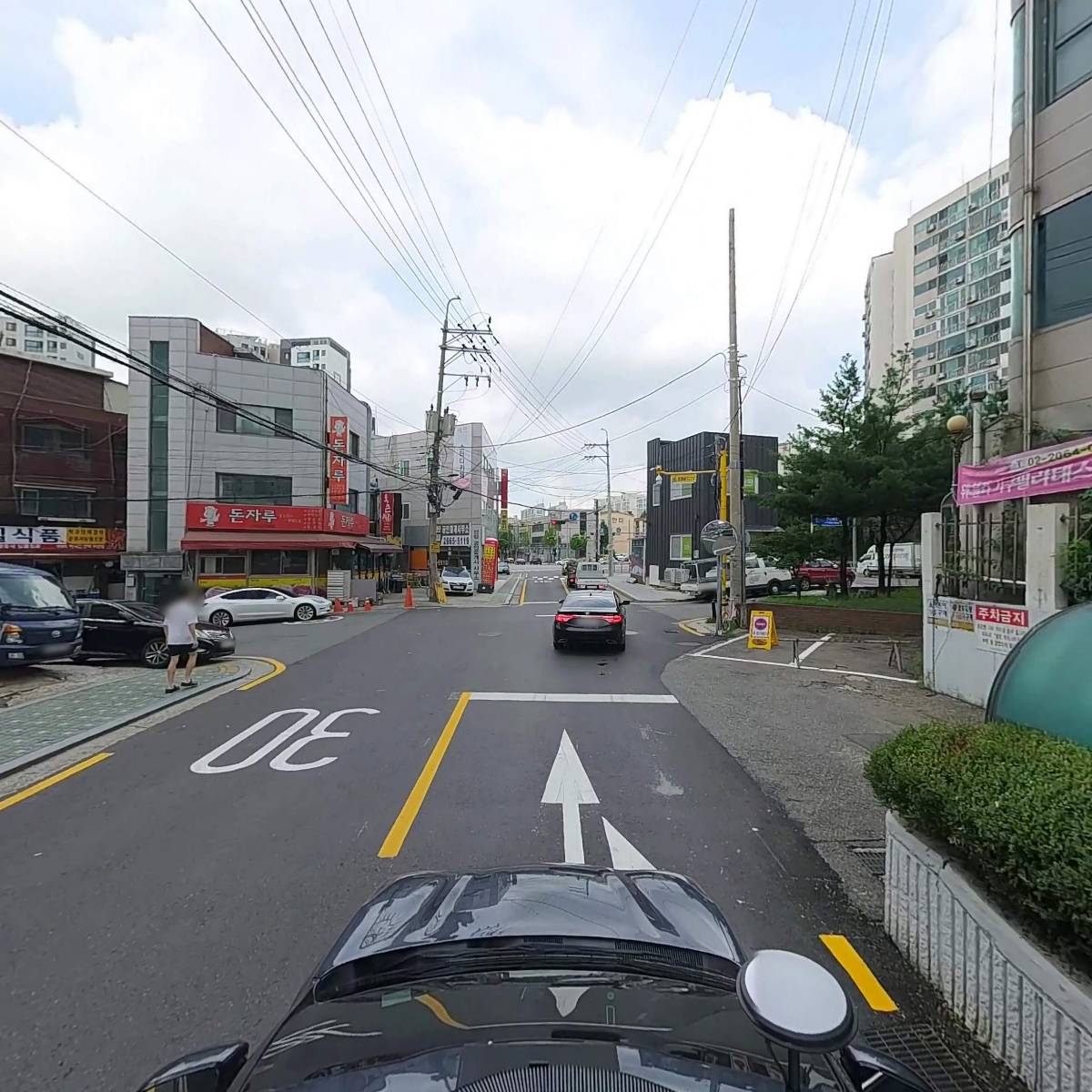 BHC신방화사거리점_4