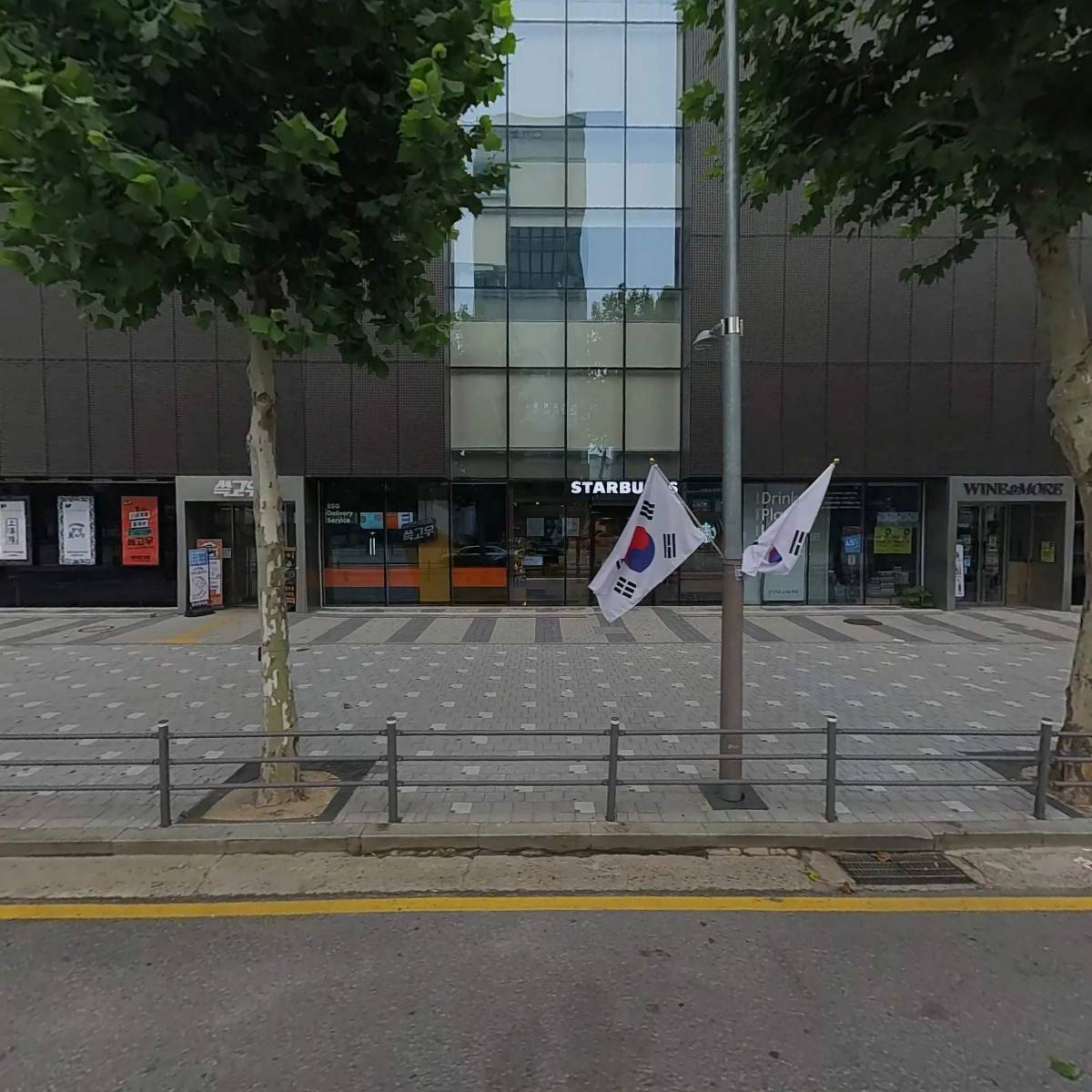 (주) 신세계엘앤비 와인앤모어 논현점