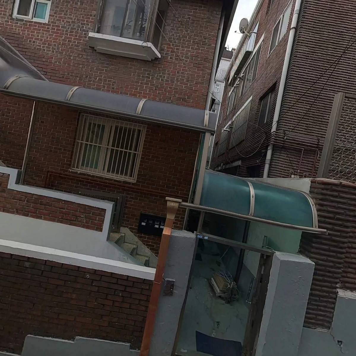 더베이직샵_3
