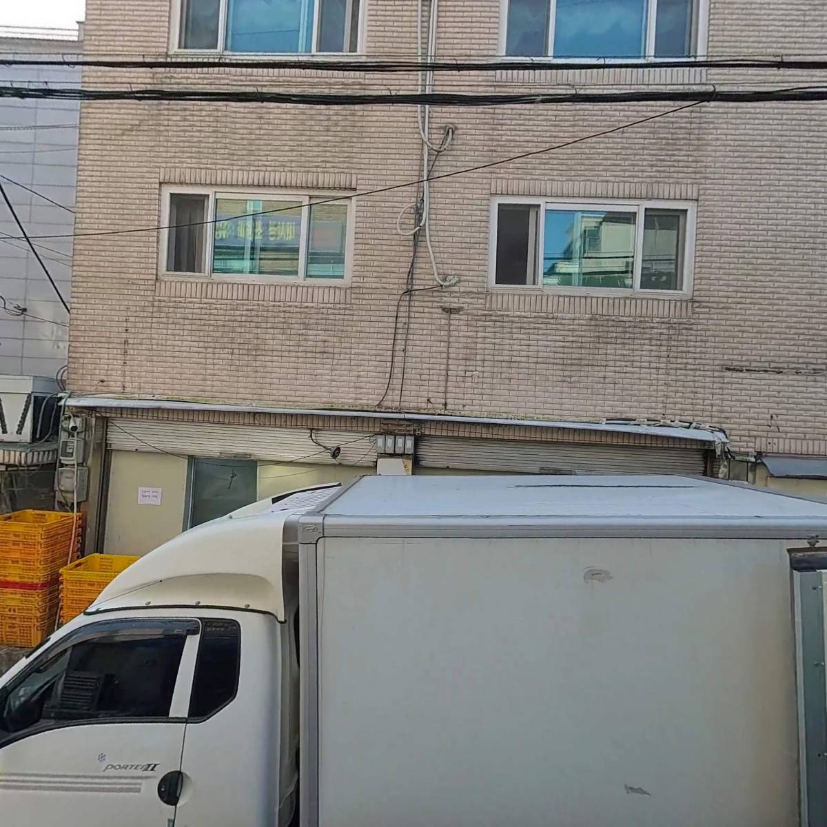 주식회사 에스와이미트