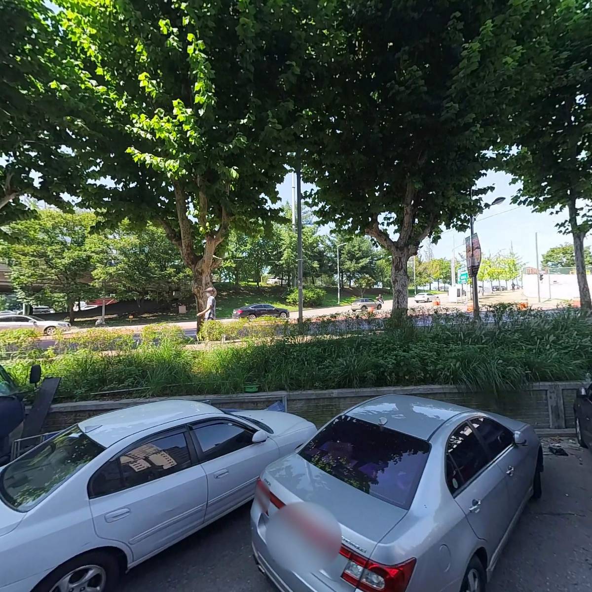 씨유여의트라이포드점_3