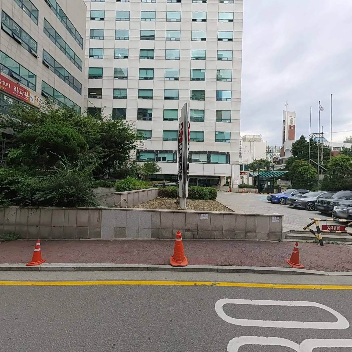 (주)큐스컴_3