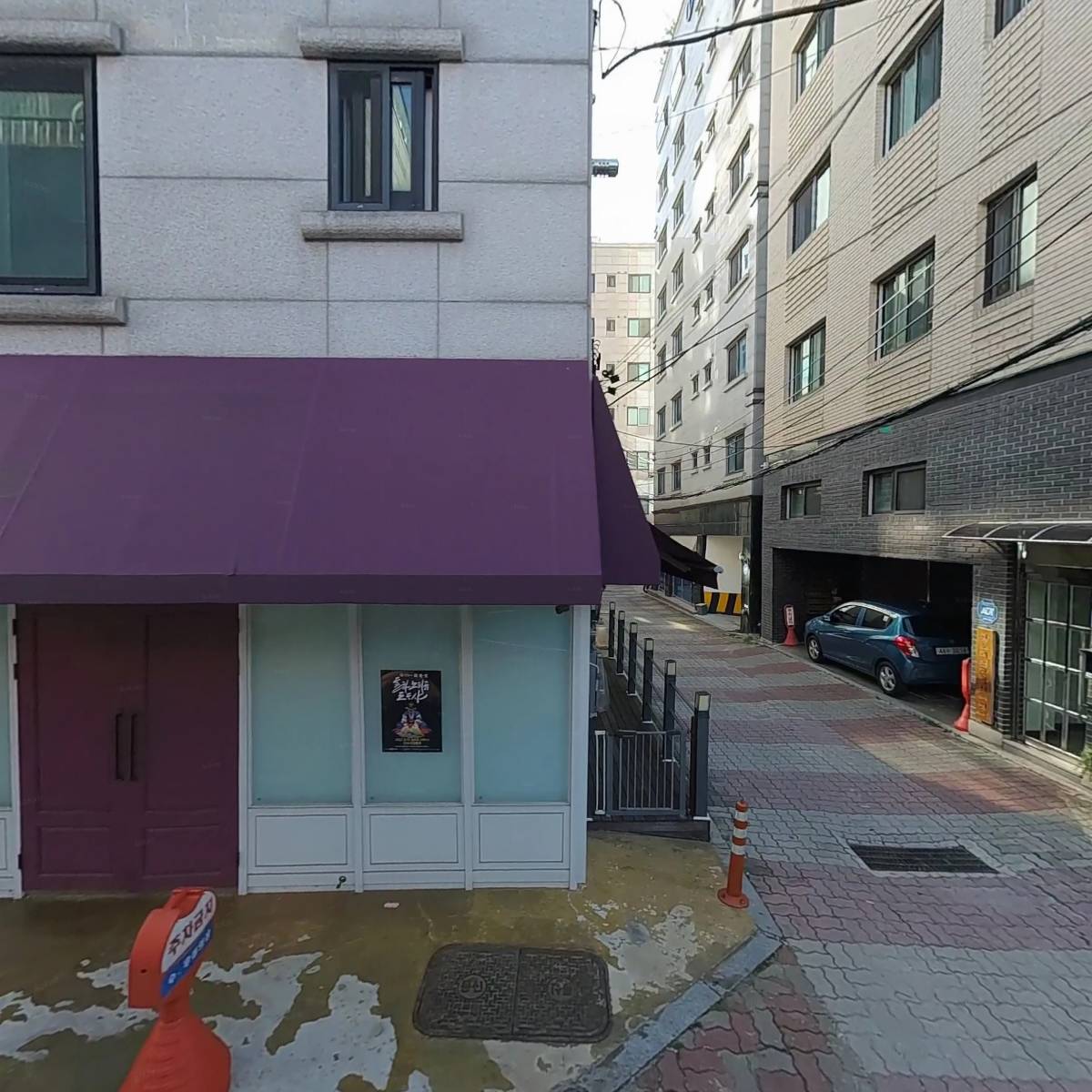 수 무대의상실_3