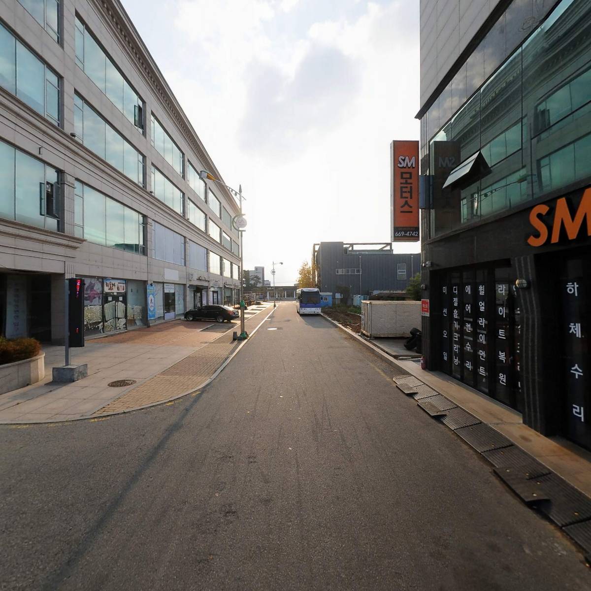 에스엠 모터스 (SM MOTORS)_2