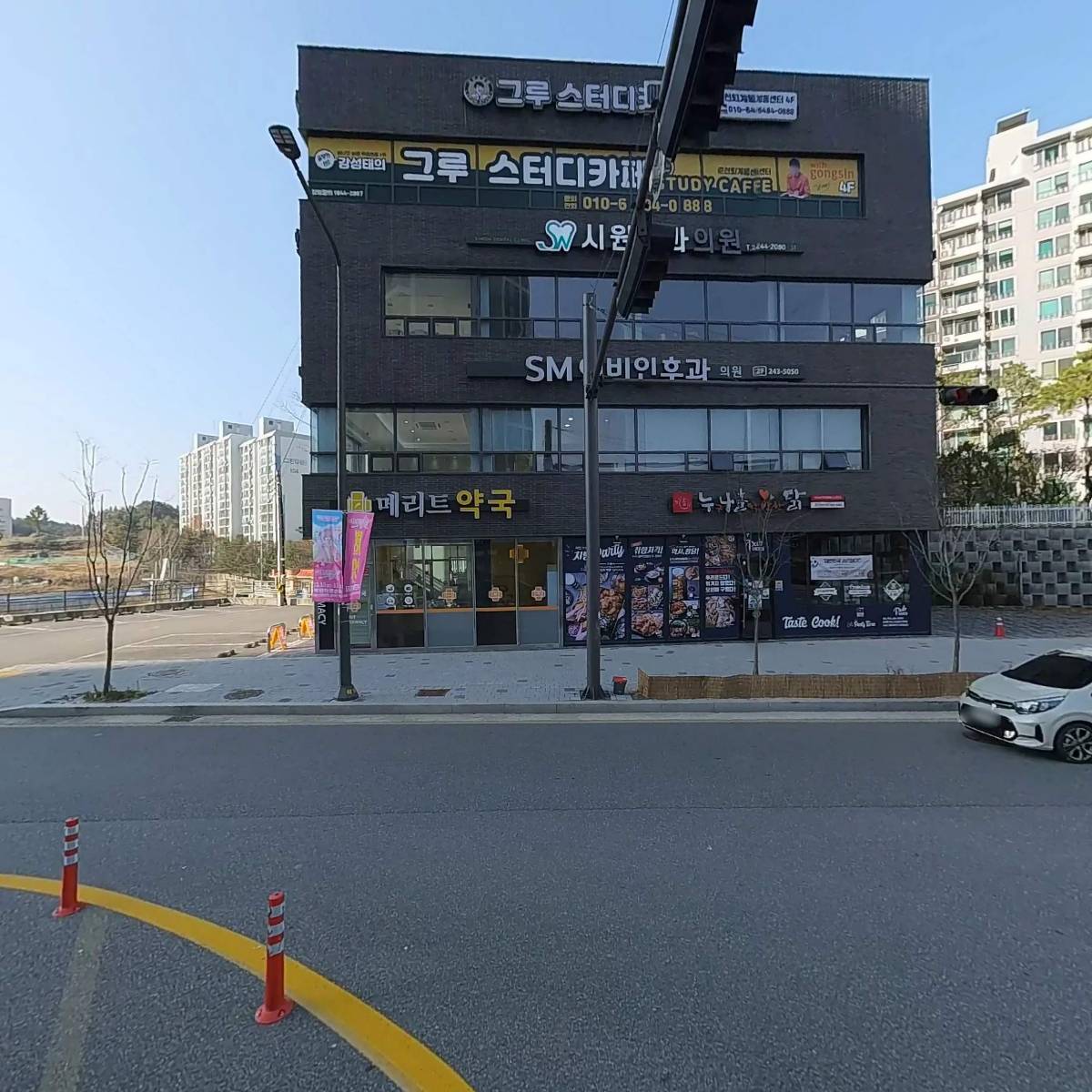 누구나홀딱반한닭춘천한숲시티점_3