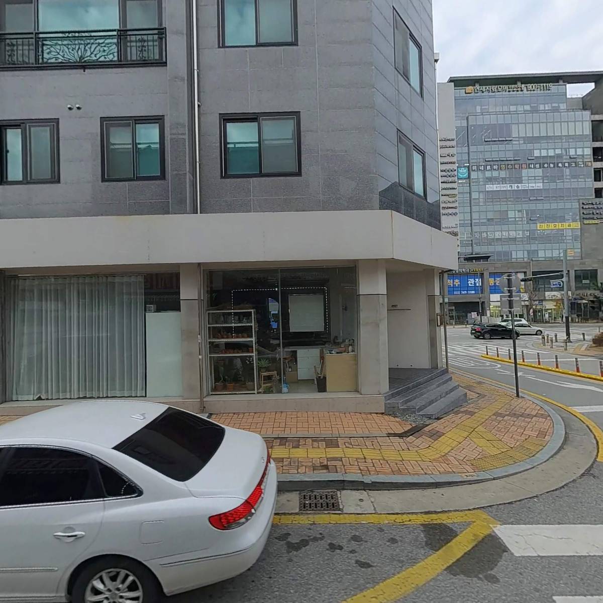 더코너(Thecorner)