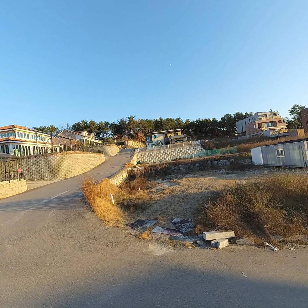 이앤커뮤니케이션즈 주식회사(Lee\u0026communications Co., Ltd.)_3