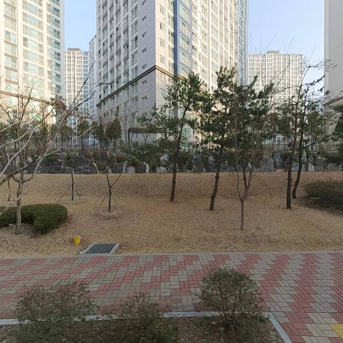 더로웰(THE LOWELL)