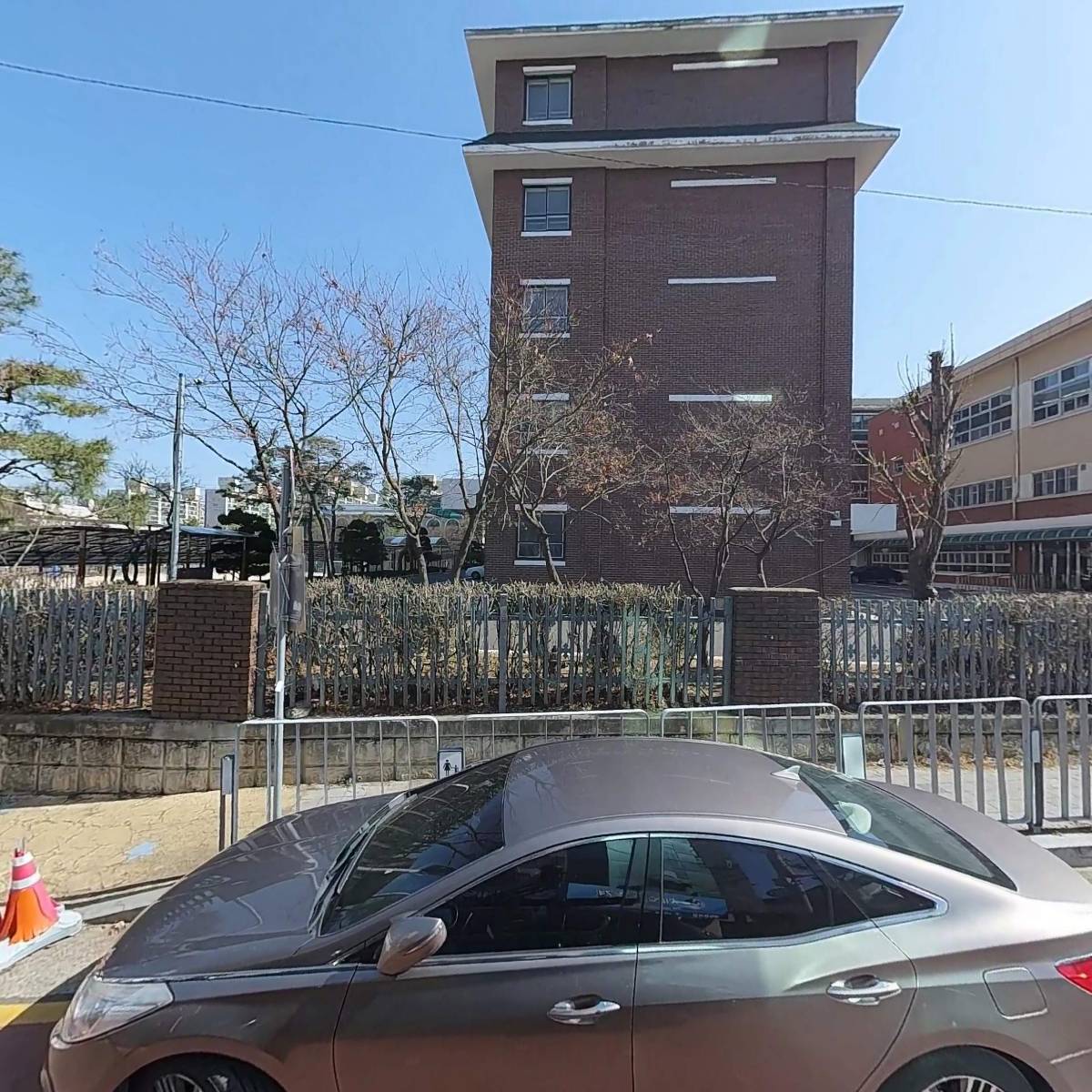 거간꾼