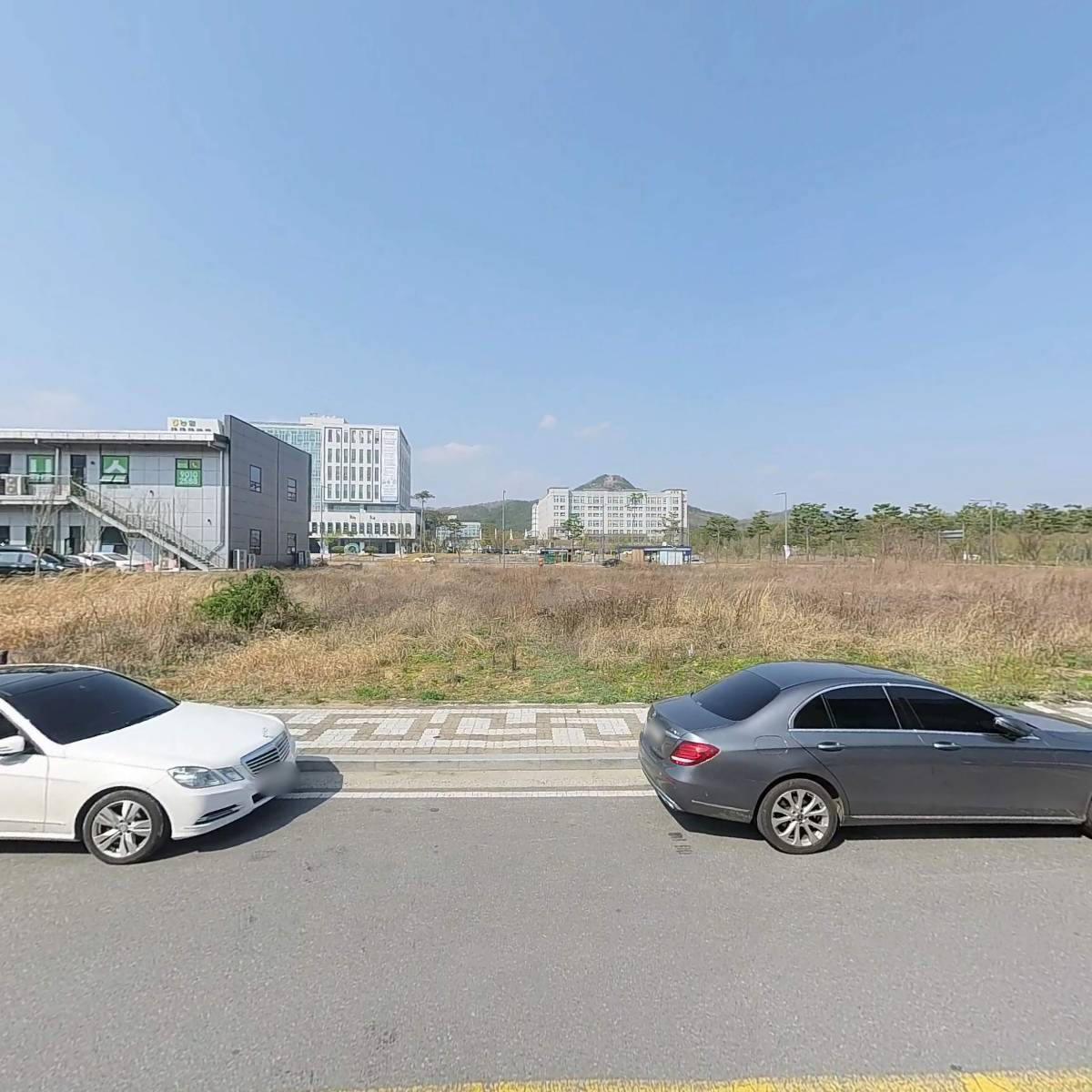 탐앤탐스 안동 신도청점_3