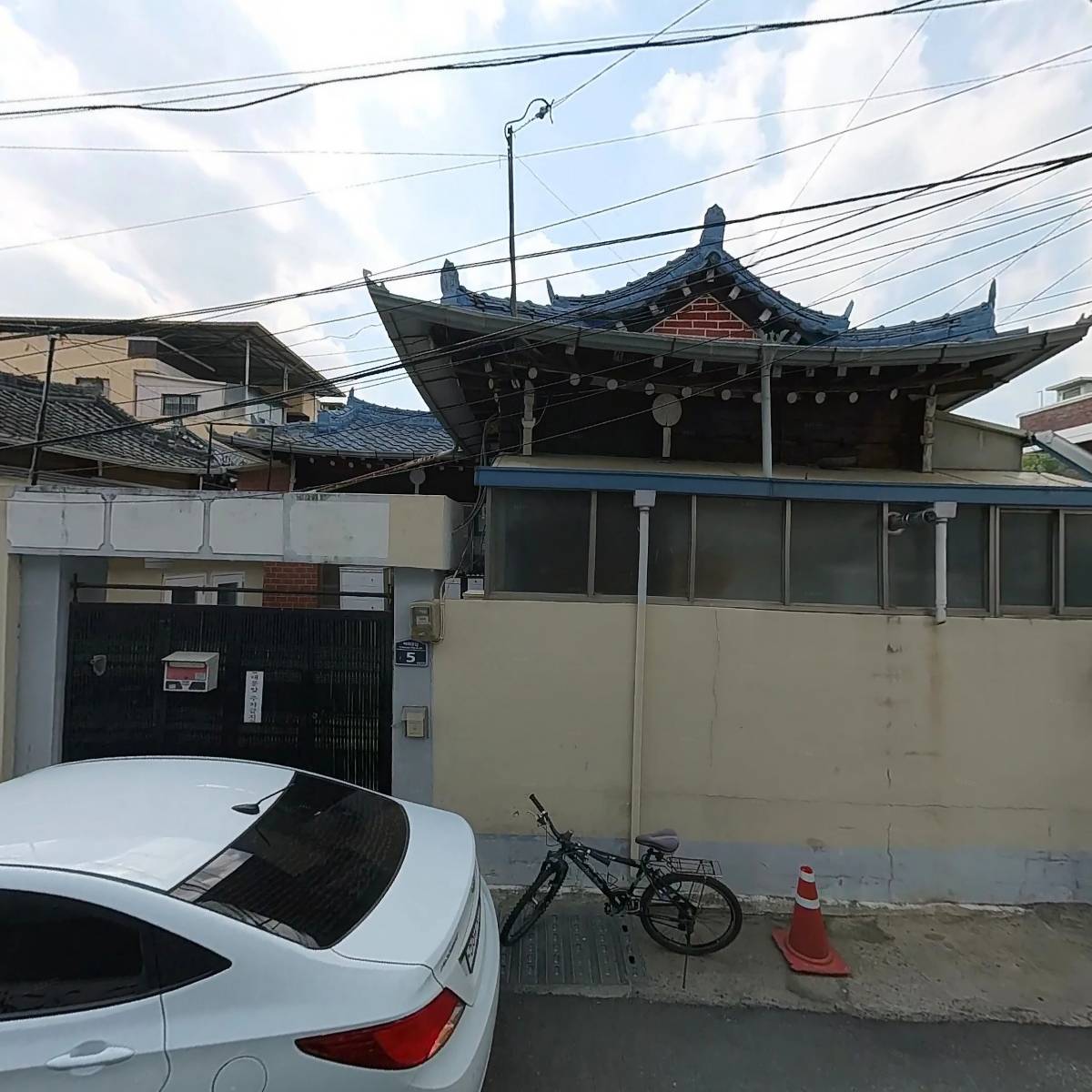 낯.선_3