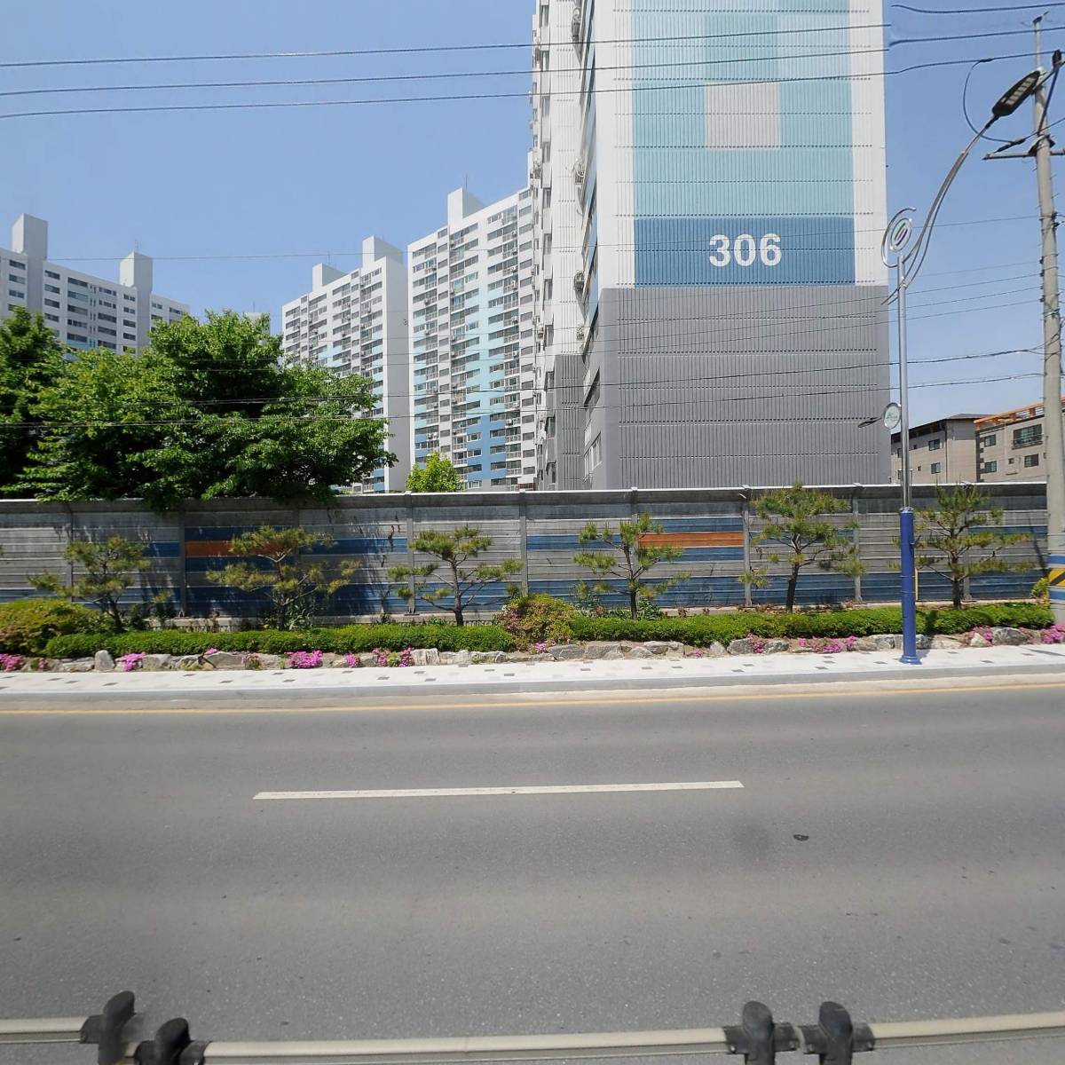 롯데리아 영천DT점_3
