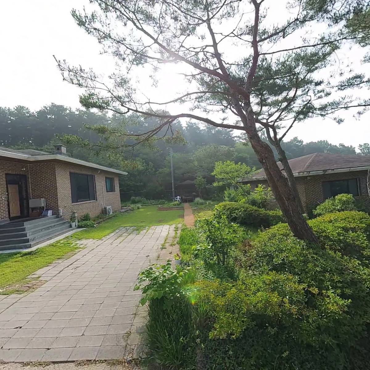 제이엔엘 홀딩스 (J&L HOLDINGS)
