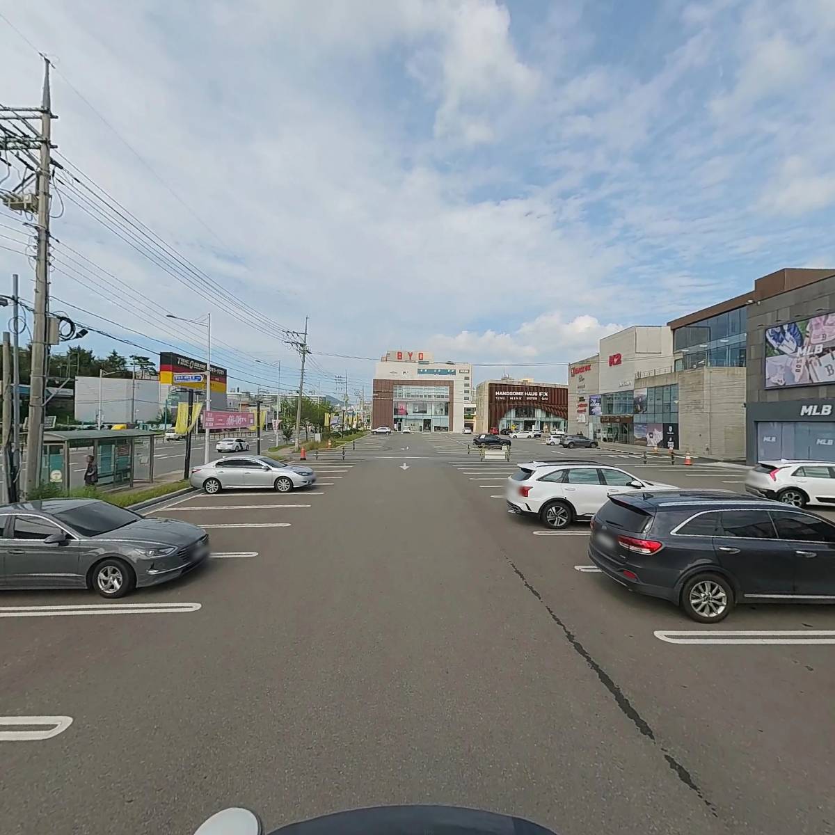 뉴발란스에버세이브점_2