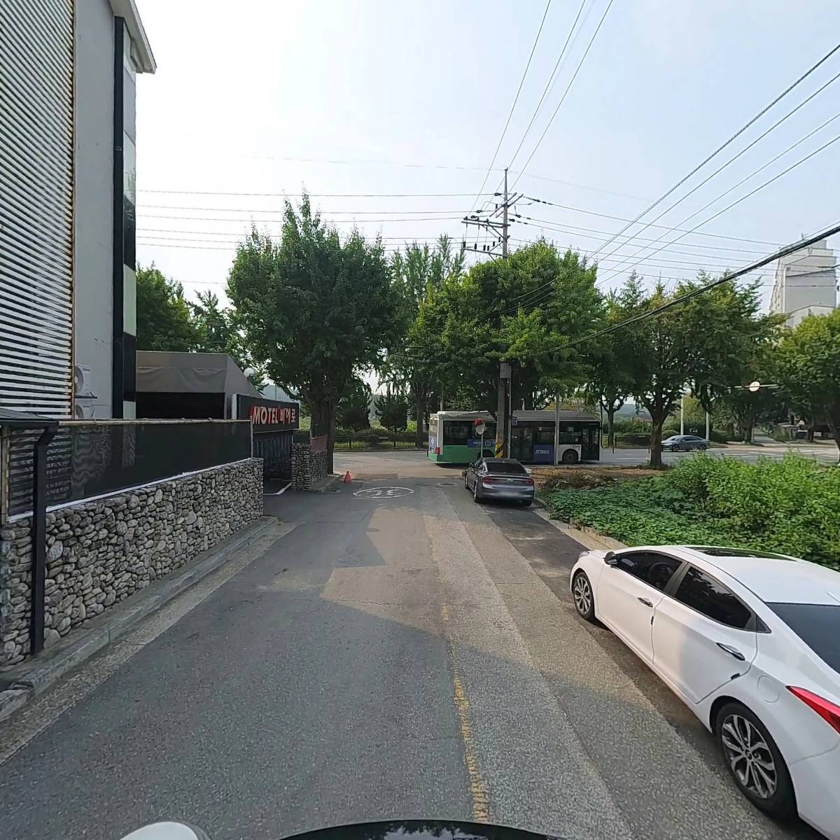 삐에로모텔_2