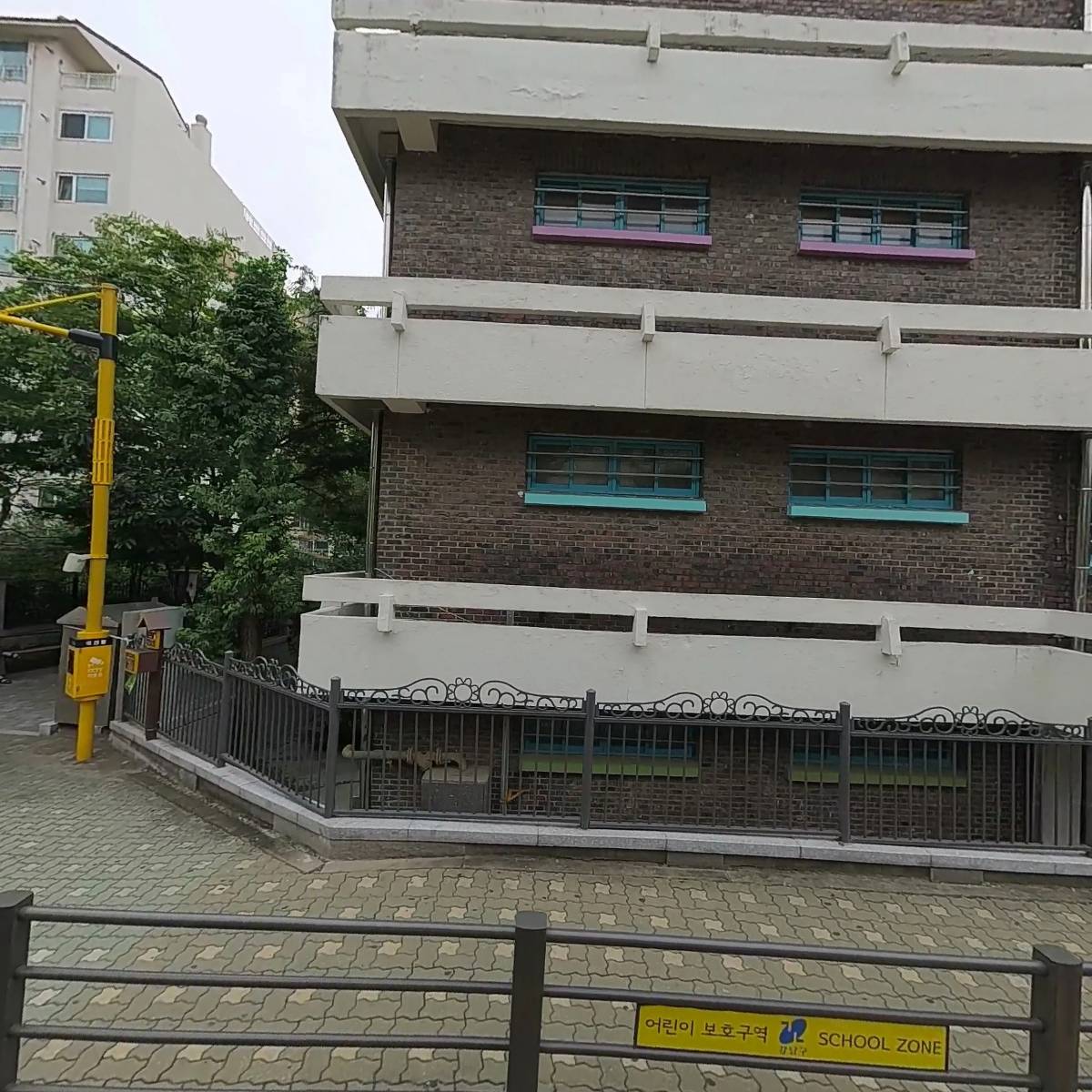 서울삼릉초등학교