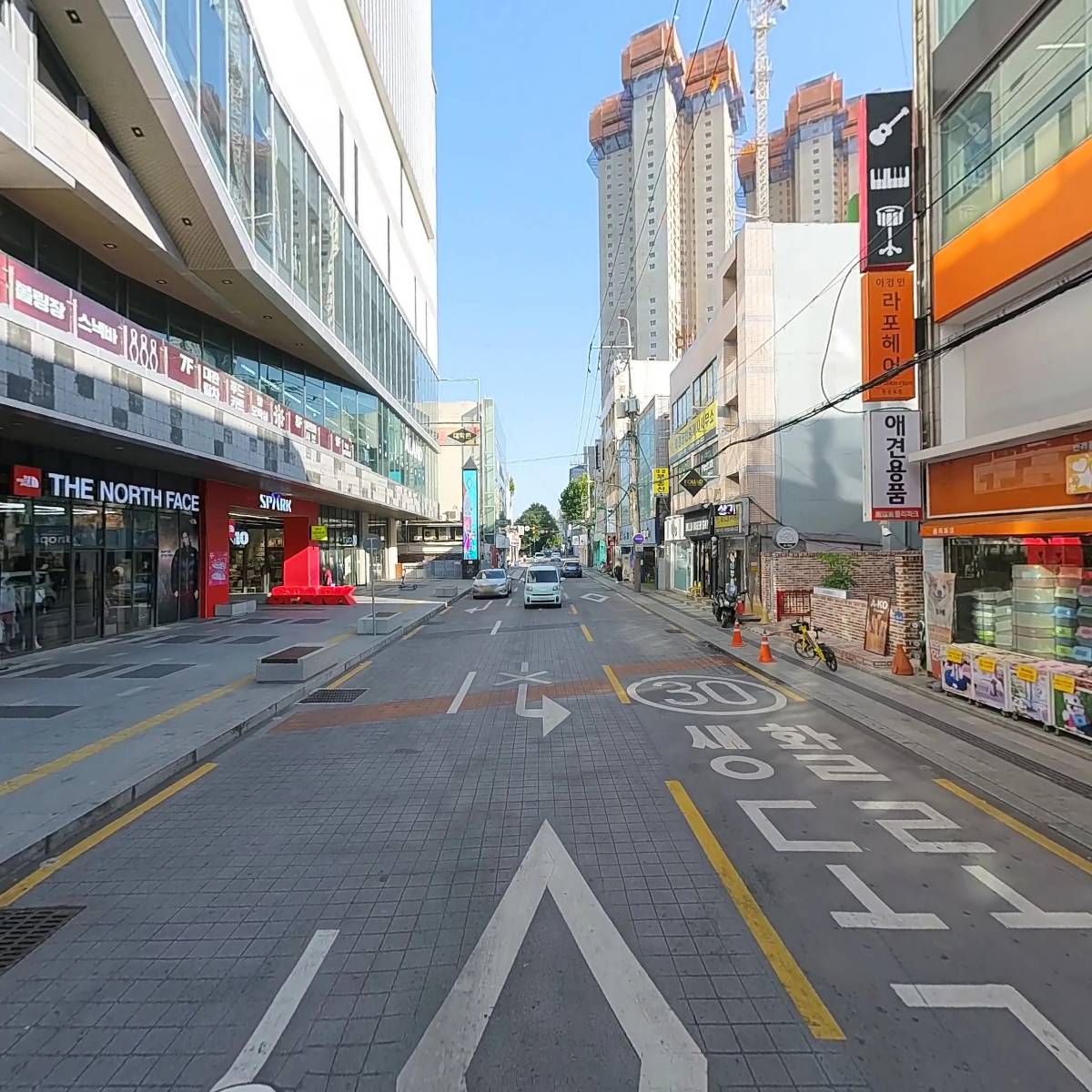 신성통상(주) TOPTEN 동성로 스파크랜드_2